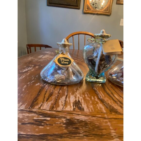 Lot Of 3 Vintage Glass Oil Lamps With Dried Flowers & Heart-Shaped Design Boho D - Picture 2 of 12
